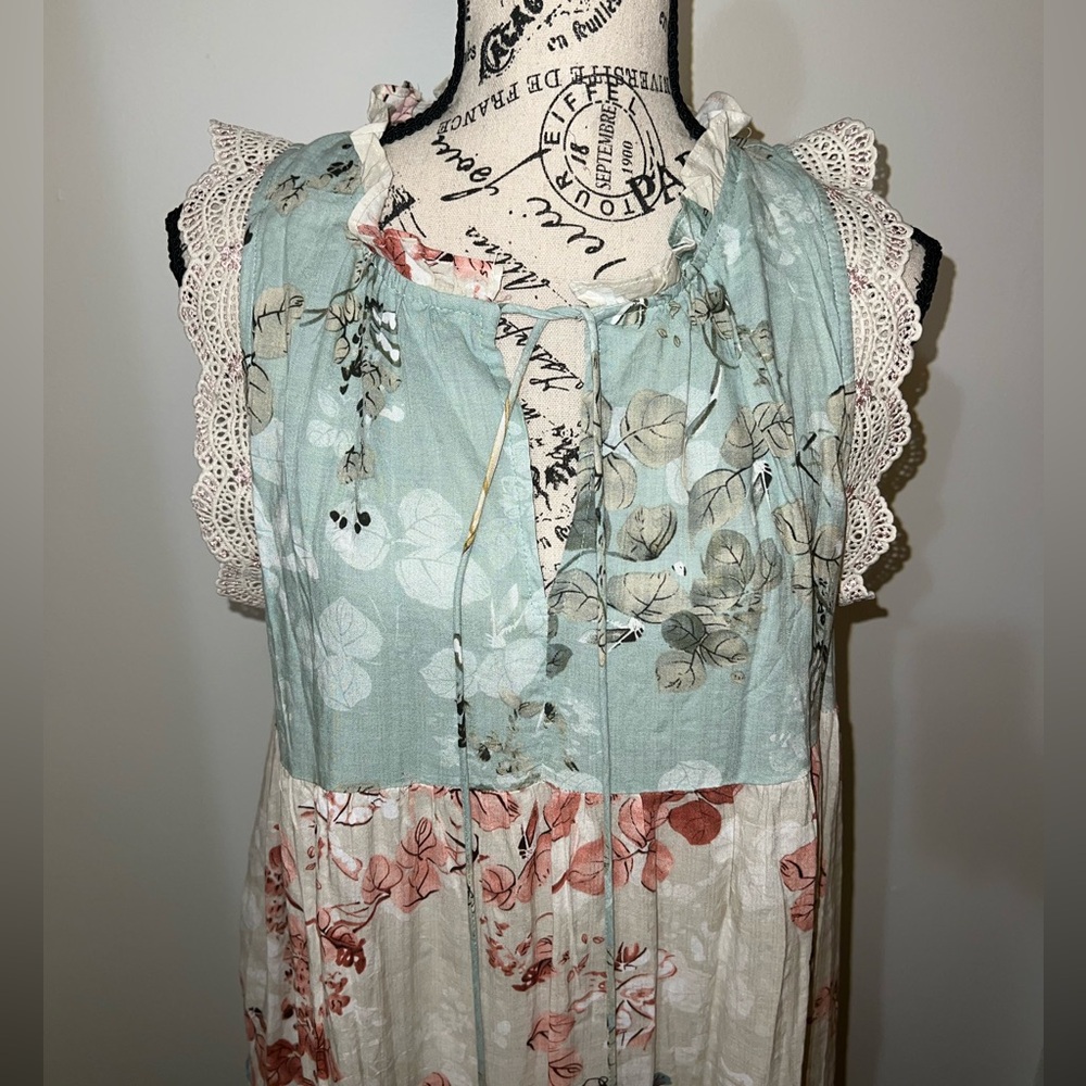 DAVI & DANI Patchwork Petal Floral Tiered Dress/Boho/Cottagecore/NWT Size Small - Picture 2 of 15